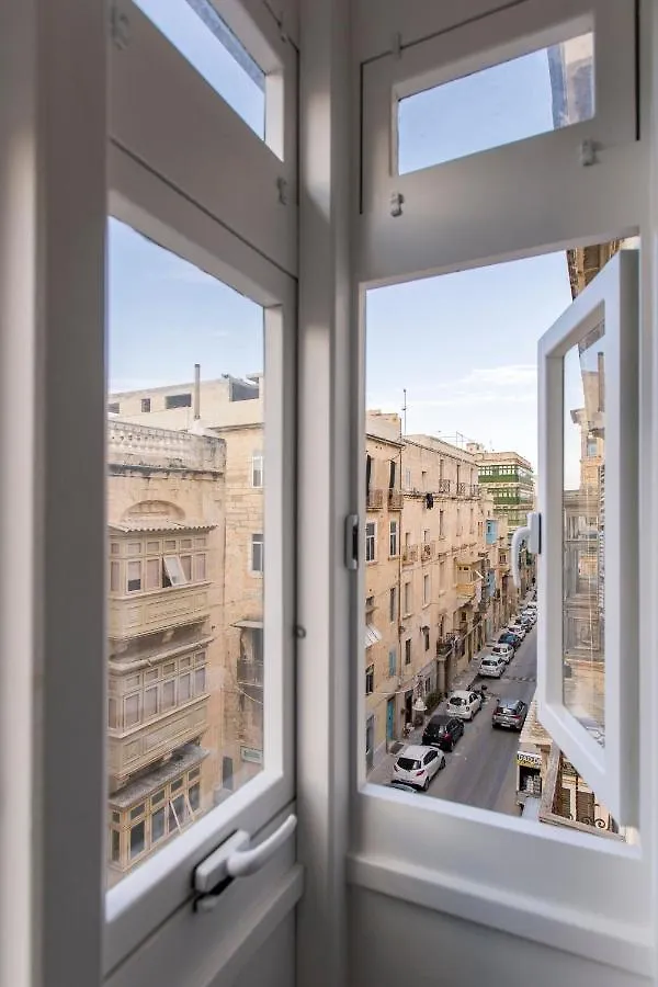 Valletta Collection - 101 Republic